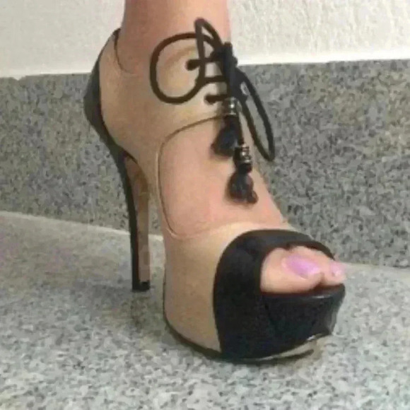 Authentic L.A.M.B Chiba Platform Heels - Picture 2 of 7